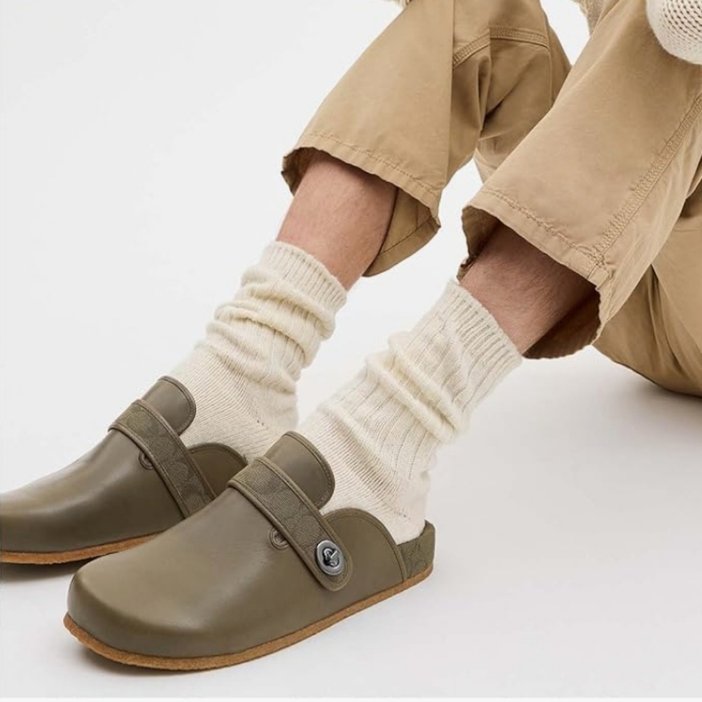Coach Clogs - Picture 3 of 4